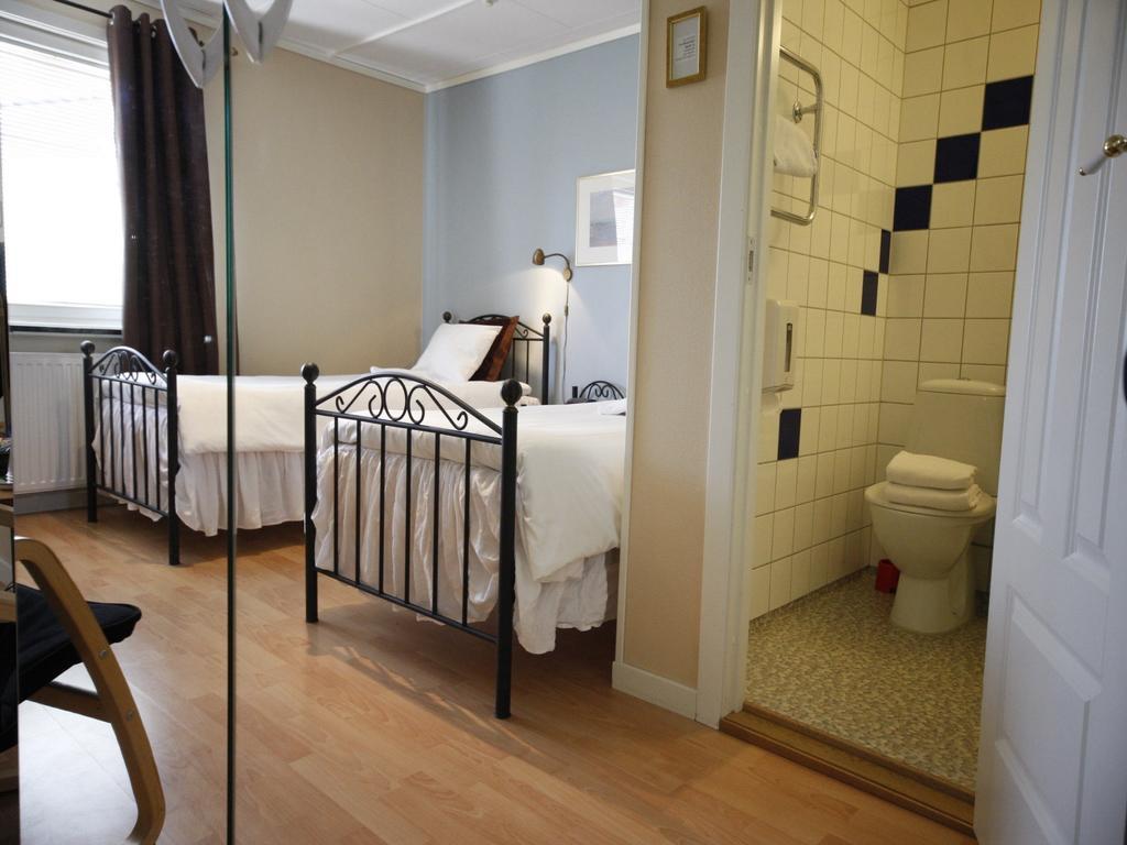 Hotell Zlafen Bed And Breakfast Карлскуґа Номер фото