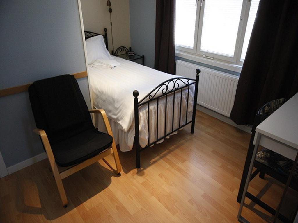 Hotell Zlafen Bed And Breakfast Карлскуґа Номер фото